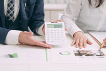 ワンフロアで連携する設計・営業チーム